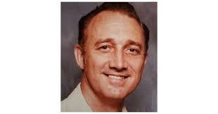 Lynn Weeden's Instagram, Twitter & Facebook