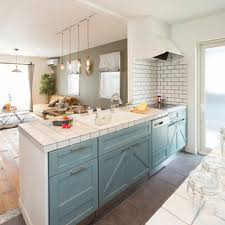 タイルキッチン ブルーグレーの扉 北欧 無垢フローリング ヨーロッパテイスト などのインテリア実例 2017 08 06 12 57 16 roomclip ルームクリップ キッチン間取り キッチンフロア キッチンデザイン