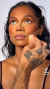 Marla Thibodeaux's Instagram, Twitter & Facebook