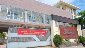 Tp.hcm sẽ kéo dài giãn cách xã hội theo chỉ thị 16 sau ngày 15/8, siết chặt cách ly giữa nhà với nhà lãnh đạo tp.hcm cho biết, tp sẽ tiếp tục giãn cách theo chỉ thị 16 sau ngày 15/8 vì tình hình dịch trên địa bàn vẫn còn diễn biến phức tạp. Thong Tin Vá» Dá»‹ch Bá»‡nh Covid 19 Táº¡i Tp Hcm Cáº­p Nháº­t 7g Ngay 30 7 2021