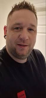 Dan Rossi's Instagram, Twitter & Facebook