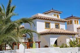 Bei einem gelegentlichen urlaub in spanien ist es sicherlich vollkommen ausreichend, eine immobilie zu mieten, zumal dabei der ort immer wieder gewechselt werden kann. Ferienhauser Ferienwohnungen In Spanien Ab 45 Mieten