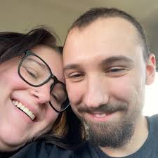 Can a 2011 Dodge Challenger R/T engine fit in a 2009 Dodge Charger?