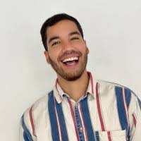 Alexis Carias's Instagram, Twitter & Facebook