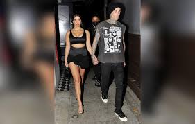 Scott disick and girlfriend amelia gray hamlin were spotted enjoying a romantic date night out in santa barbara, california, on friday, may 28. 32gkqpmlkjldgm
