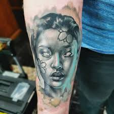 Kyle Warwick. Kyle certainly has colourful and…