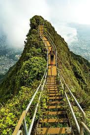 The Stairway To Heaven Needs To Be On Everybody S Bucket List Hawaii Travel Places To Travel Hawaii Vacation