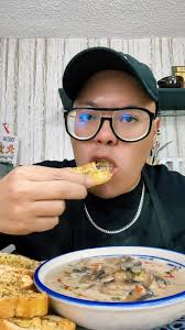 Gente preciosa, aquí les dejo esta exquisita sopa de hongos, prepárenla,  les va a encantar y no se les olvide compartir. Les mando un beso muy  grande.✨❤️