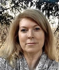 Tracy Hurst's Instagram, Twitter & Facebook