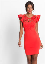 « ce magasin regorge d'un grand choix de robes. Tendance Mode 101 Des Plus Belles Robes De Soiree 2020 En Photos Belle Robe De Soiree Belle Robe Robe Soiree Courte