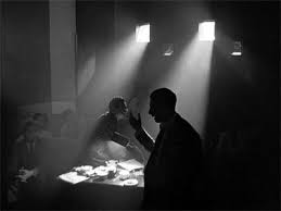 Citizen kane made cinematic advances on many fronts, and its most significant contribution to cinematography came from the use of a technique known deep focus refers to having everything in the frame, even the background, in focus at the same time, as opposed to having only the people and. Artistic Photography In Cinema Citizen Kane Citizen Kane Film Stills Orson Welles