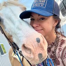 What contractors can add a powder room to a main floor in Jordan?