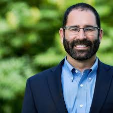 Dennis Laing's Instagram, Twitter & Facebook