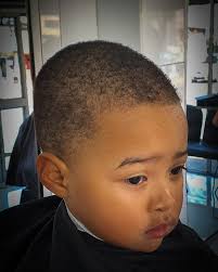 LA BARBERIA YOSMER YANEZ