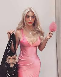 An ongoing look at her best style moments. 12 Outrageous Kardashian Halloween Costumes From Kim Kardashian To Kylie Jenner Hello