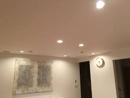 朝晩と曇りの日が肌寒くてヒートテックをまだ手放せないコスケです ﾉ6月も中旬ですがいつもこんなに寒かったかなぁ 寒がりになったのでしょうか さて 今日は照明のお話しです 我が家はほぼ全ての部屋でダウンライトを採用しています ダウンライト 照明