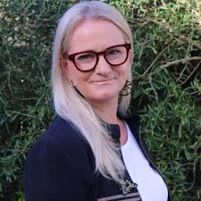 Did you know that Roehampton offers degree apprenticeships in Construction  Management and in Civil Engineering? 👷 🚧 🏗️ We spoke to Julie Halford  who looks after apprenticeships and business…