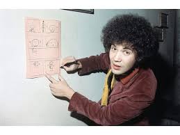 L'arpeggio i chitarra iniziale è di quelli che mette i brividi al primi ascolto. Lucio Battisti E Mogol Perche E Un Bene Per Tutti E Per I Giovani Ancor Di Piu Poterli Ascoltare In Streaming Corriere It