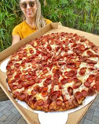 Rate mountain mike's pizza offers. Mountain Mike S Mountain Sized Pizza By The Numbers 20 In Size 20 Slices 200 Pepperonis Mountainmikes Mountainmikespizza Pizzadelivery Pepperonipizza Mountainpizza Pic Twitter Com 6zqmjcqocu Mountainmikes Cocotbodol