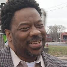 New street sign honors longtime pastor of Algonquin neighborhood church