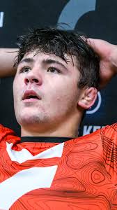 Bo Bassett has de-committed from Iowa. I give my thoughts