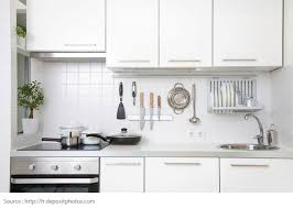 C'est un véritablement meuble de rangement déco, que vous pouvez adaptez au style de votre cuisine. Idees De Rangement Pour Optimiser Une Petite Cuisine Centris Ca