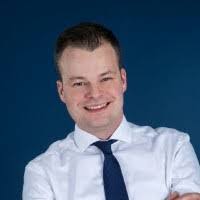 Peter Menge's Instagram, Twitter & Facebook