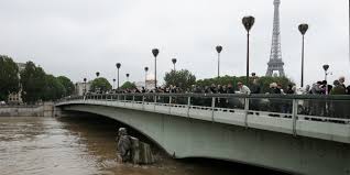Juju · июня 2, 2016 · nsfw. Inondations La Seine Est Montee A 6 09 Metres Cette Nuit A Paris