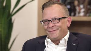 How Utah Jazz general manager Justin Zanik's background as an agent helps  in his new role