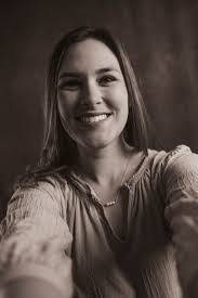 Danielle Camp's Instagram, Twitter & Facebook