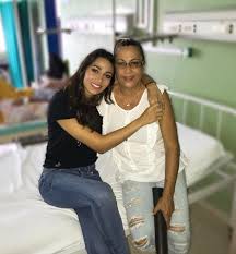 Lisandra silva y raúl peralta vivieron una divertida fiesta donde revelaron el sexo del hijo que ambos esperan. Lisandra Silva En Cubita Linda Con Mi Mami Estuvo Grave Facebook