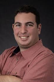 Sandra Vielma's Instagram, Twitter & Facebook