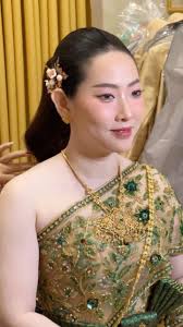 សំអាងការអប្សរាភ្នំពេញ Apsara Phnom Penh Wedding Planner✨ Makeup by Pit Ter  Hairstyle by SreyDa Hairstyles Dress by @channy Contact work 081592095