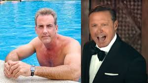 Carlos ponce is turning 49 in. B7apvoco K6zdm