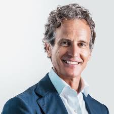 Alessandro Benetton si illumina con la bolognese Viabizzuno