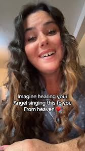 White feather falls 🪽