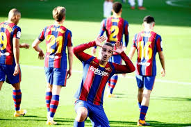 Guillermo cuadra osasuna vs barcelona & full match replay hd. Barcelona 4 0 Osasuna Griezmann Shines As Messi Pays Tribute To Maradona