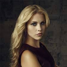 Caroline ford y rebekah mikaelson