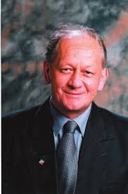 layoutfordesignguide July 07.indd