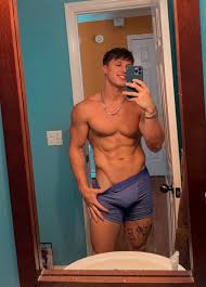 Zac on X: purple today 💜👾 t.cobUfSZpxQjL  t.copHrU3M8YO8  X