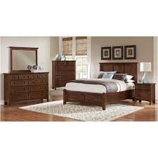 By offering three neutral finishes and a variety of storage and style options, you'll have no problem putting together the perfect set to fit your home and lifestyle. Bb28 668 St Vaughan Bassett Furniture Bonanza Cherry Bed