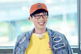 Each of the running man contestants has to wear a handicap when going to the game arena. Running Man Pd To Launch New Variety Program Starring Yoo Jae Suk Soompi