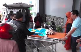 Biar saya yang di sini menunggui pak hari, kataku menenangkan. Balita Di Agam Tewas Diduga Dianiaya Ibu Tiri Dan Ayah Karena Pipis Di Celana Bagian 1