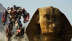 These robot transformers can turn into fighter, plane and tank. How The Giant Robot F X In Transformers 2 Nearly Broke Ilm Seriously