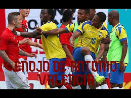 Volverán a enfrentarse en las eliminatoriasafp. El Dia Que Antonio Valencia Perdio La Paciencia Youtube