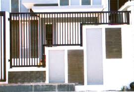 Tinggi rendah pagar rumah minimalis juga wajib disesuaikan dengan model rumah. Desain Pagar Rumah Minimalis Modern Desainrumahanda Com Desain Rumah Minimalis Rumah Rumah Minimalis