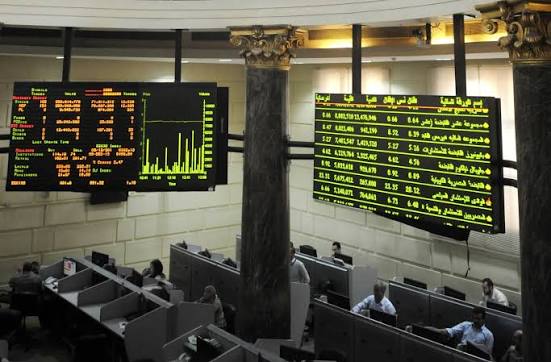 جنى الأرباح يواصل الضغط على مؤشرات البورصة