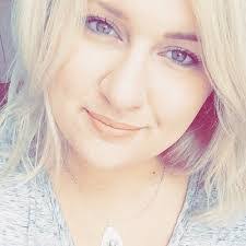 Kristen Cassell's Instagram, Twitter & Facebook