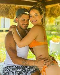 O cantor é filho caçula de leonardo, que fazia dupla com leandro nos. Virginia Fonseca Noiva De Ze Felipe Impressiona Com Antes E Depois Fotos R7 Famosos E Tv