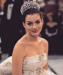 pin by kimberly mccumber on 安 海瑟薇 princess diaries anne hathaway portrait